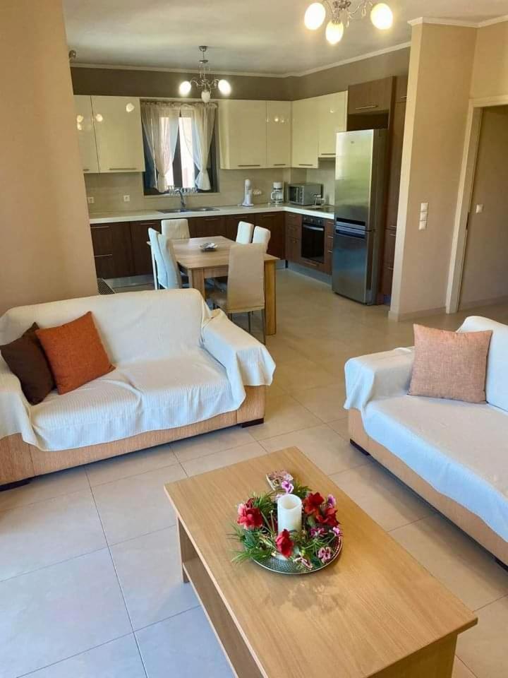 Appartamento Vista Di Mare Lixouri Esterno foto
